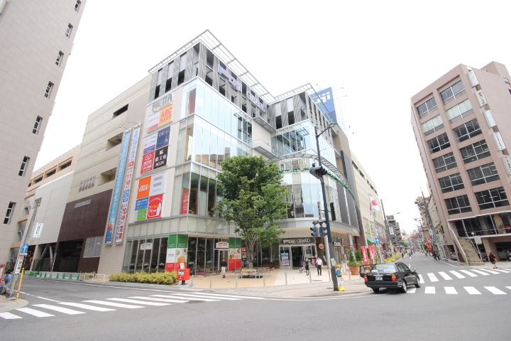 シャーメゾンステージ中央通りの周辺