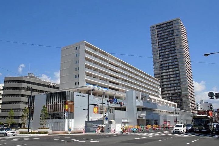 レオパレスアクシスの周辺
