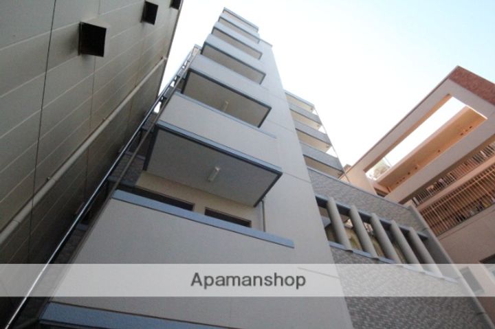 広島県広島市中区羽衣町の賃貸マンションの外観