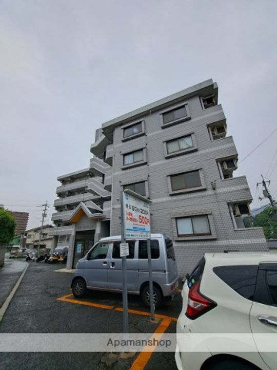ネオデラサンテの外観