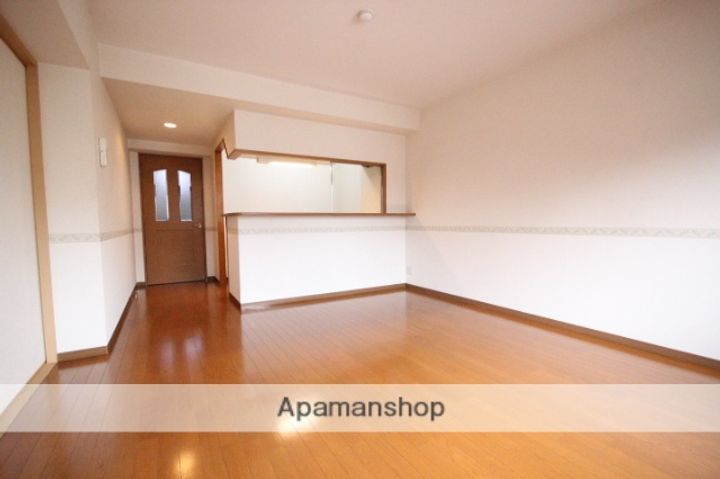 ネオスA館の居間