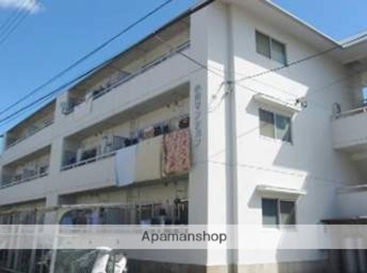 小川マンションの外観