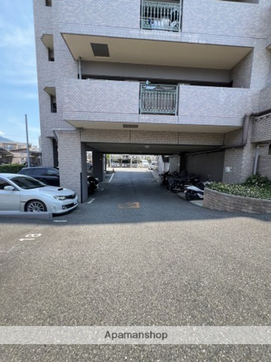 パークヒルズ中須公園の外観