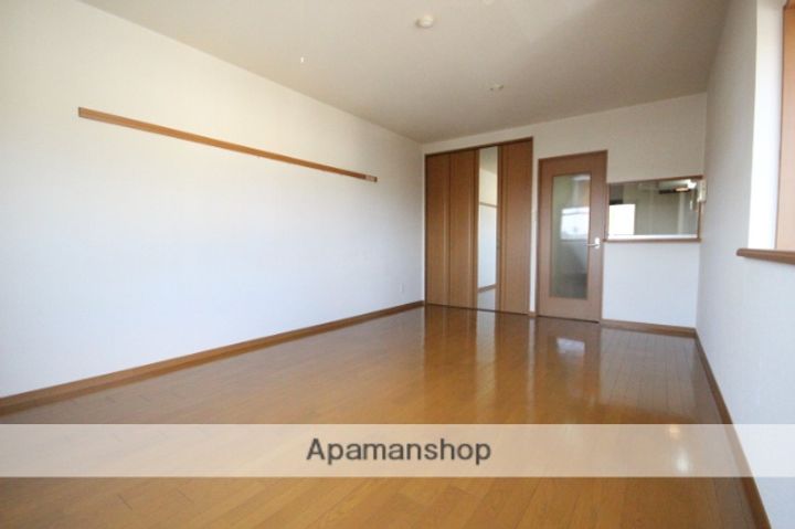 アプレシオ大町東の居間