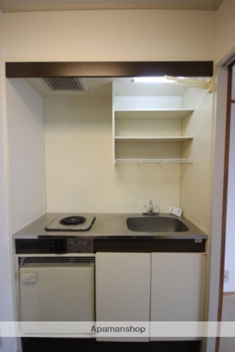 宮正商船ビルのキッチン