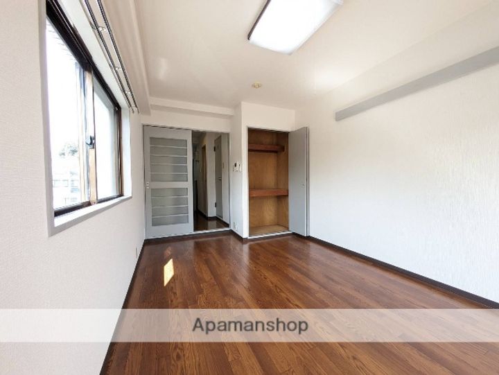 トロール小野原301の内装