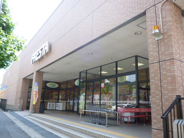 レオパレスアンパイヤーの周辺