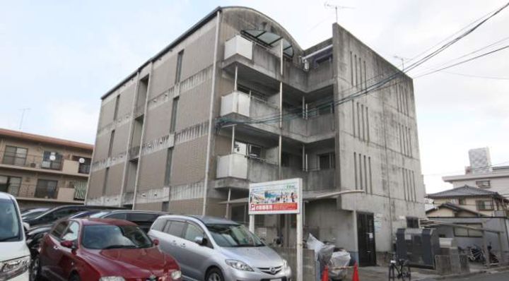 キングスフォーラム401号室の外観