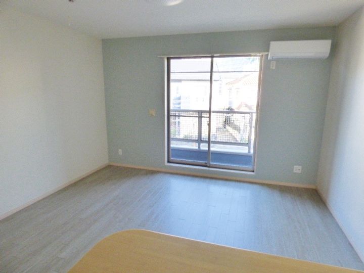 ダブルス沼田202号室の内装