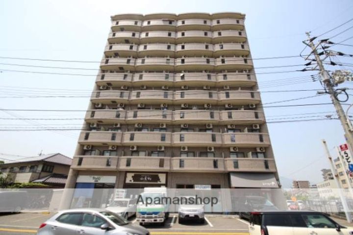 グランドール西原の外観