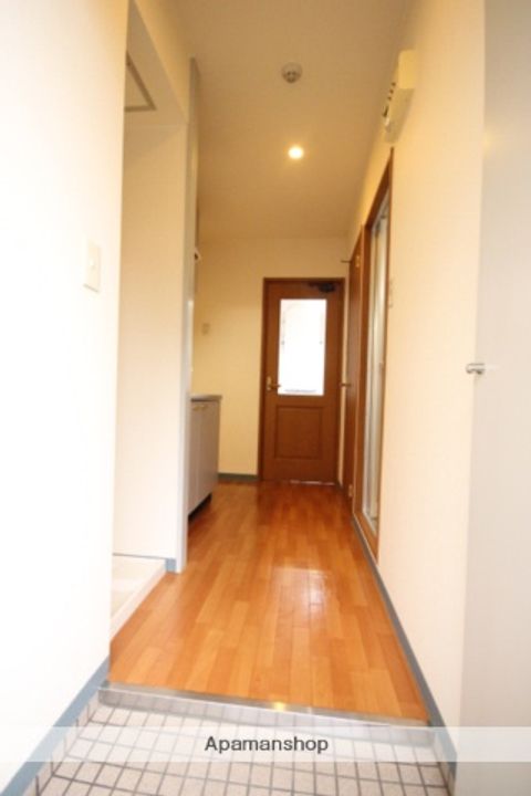 アヴニール ドゥの玄関