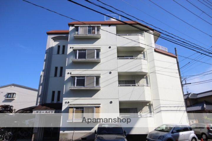 サニーハイツ高須の外観