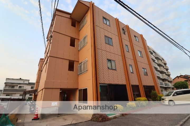 広島県広島市佐伯区五日市中央4丁目の賃貸マンションの外観