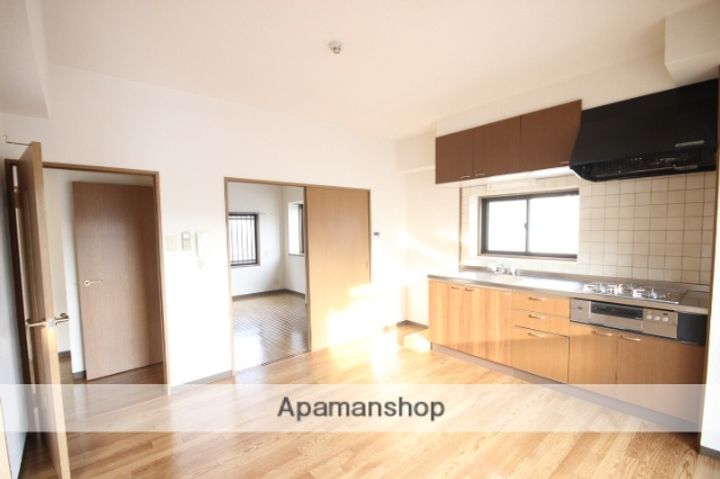 センチュリーガーデンの居間