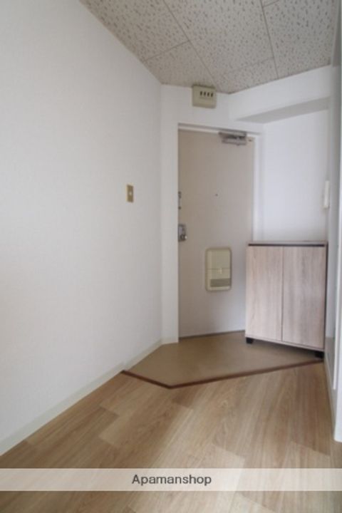 清和榎町の玄関
