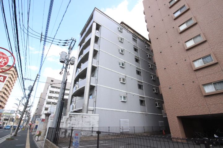 サンハイム庚午南401号室の外観