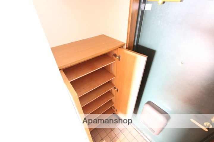 パームヒルズハラダの玄関