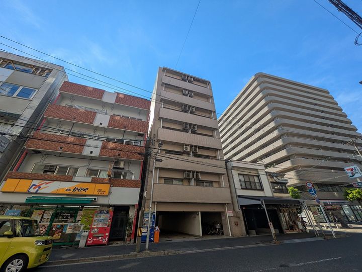 ビレッジ岩崎703号室の外観