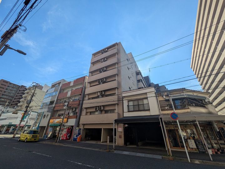 ビレッジ岩崎703号室の外観