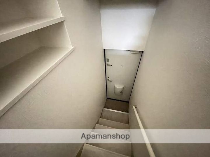 M TERRACE藤垂園 弐番館の玄関