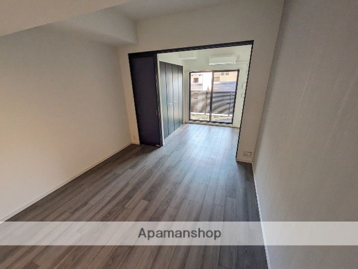 S-RESIDENCE空港通りawesomeの居間