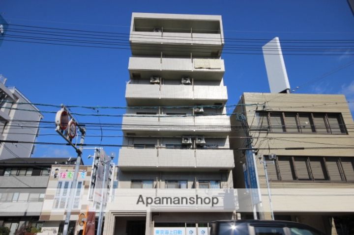 瀬川ビルの外観