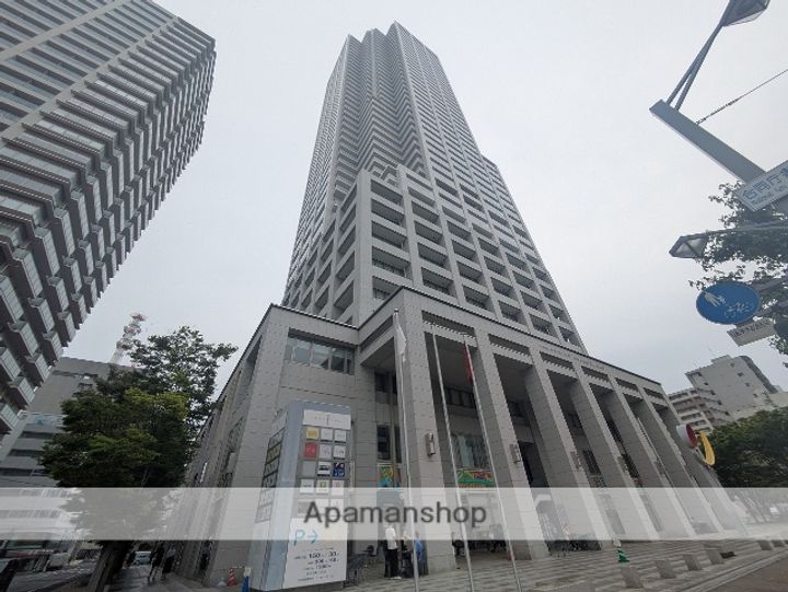 アーバンビューグランドタワーの外観