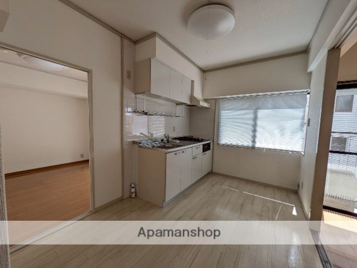 グリーンハイツ多田の居間