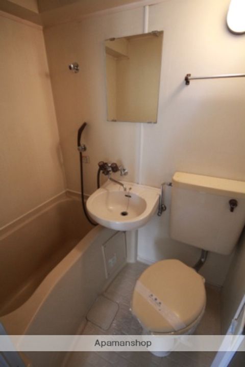 ラクセス舟入の内装