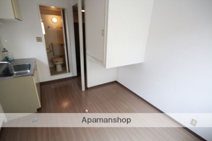 ラクセス舟入の内装