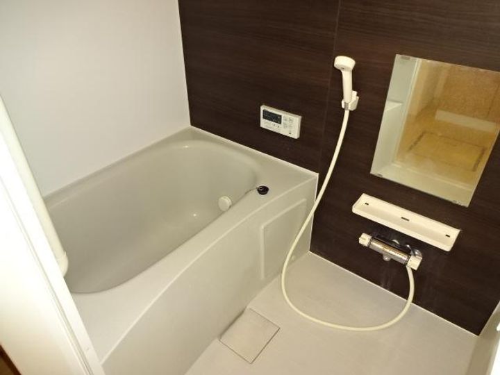 ローズガーデン舟入南の風呂