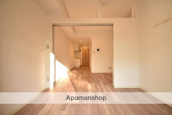 アーバイン比治山の居間