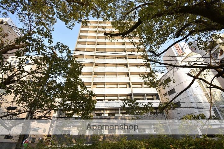 アーバイン比治山の外観