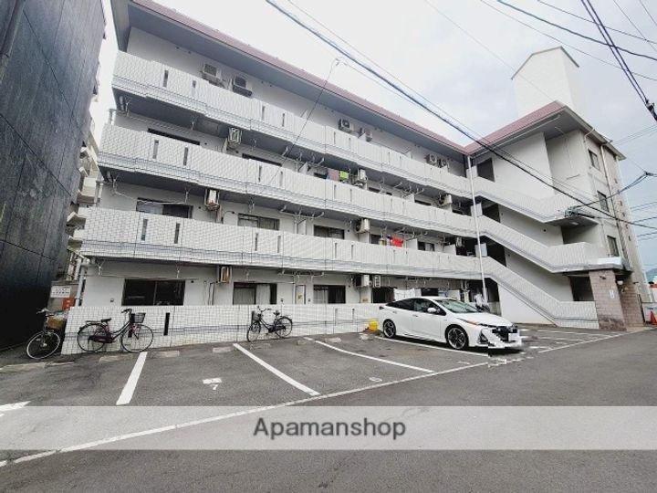 第6タナカビルの外観