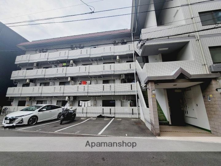 第6タナカビルの外観