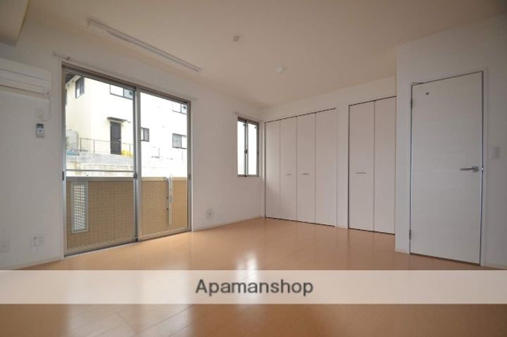 コスモポリス下見B棟101の居間