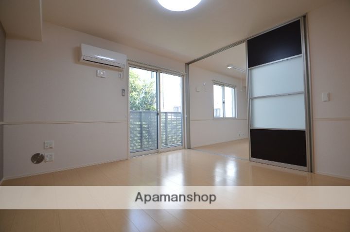 グリーナリーⅡの居間