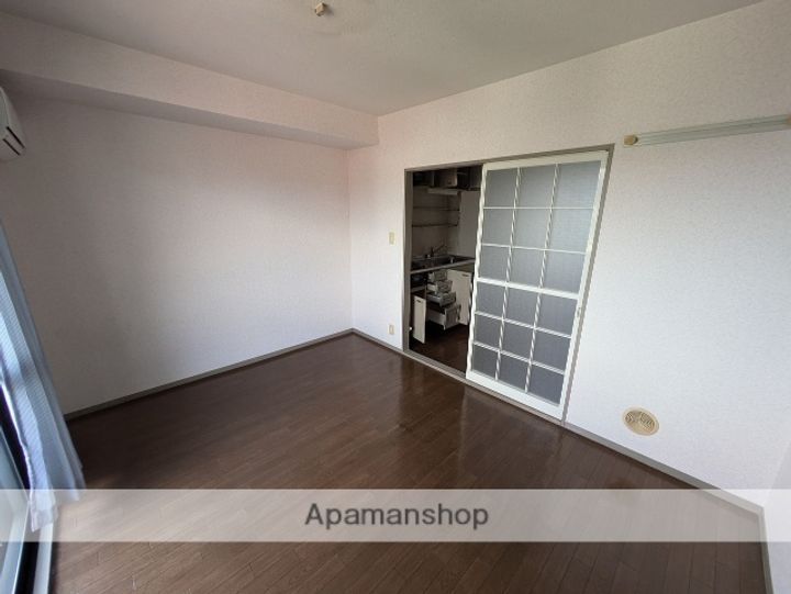 ニューハイコンスⅠ102の内装