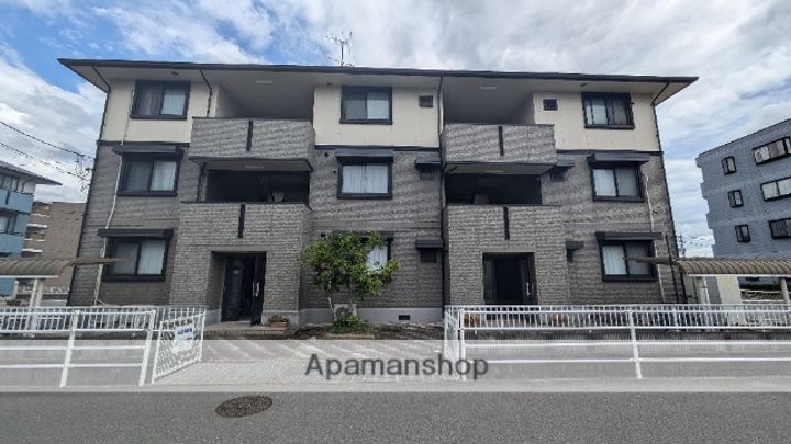 ニューハイコンスⅠ102の外観