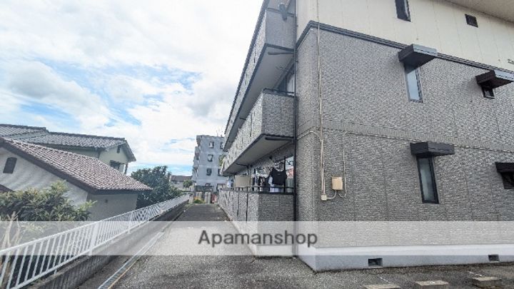 ニューハイコンスⅠ102の外観