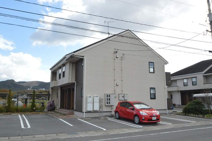 グレイス・ワイエム Bの外観