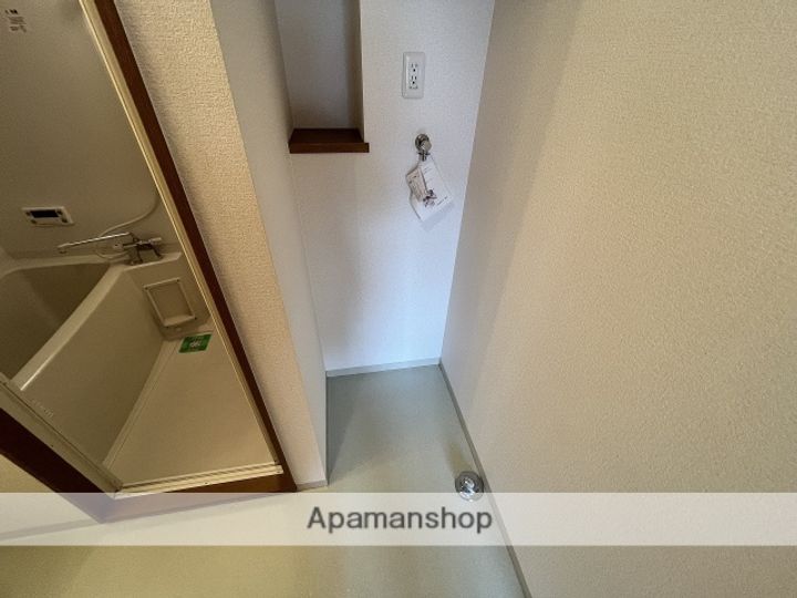 CD CRYSTAL Ⅰの玄関