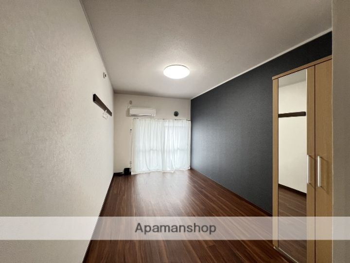 ABODE21304の居間