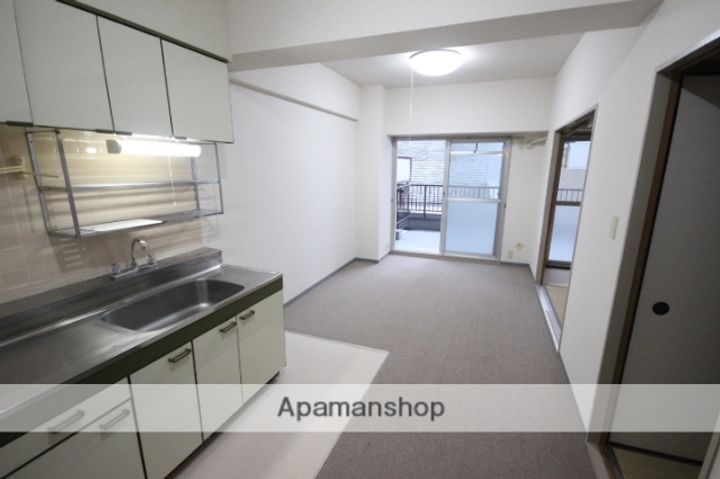 エム・ケイビルの居間