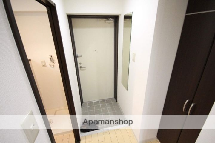 ノーブル大手町の玄関
