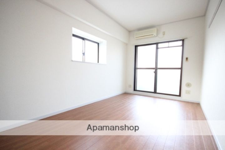 リマーカーブル己斐の居間