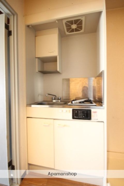 エトノ空港通りのキッチン