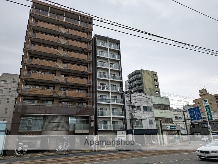 ソルヴェール舟入本町の外観