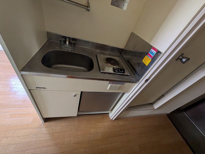 ワイアンドワイ宝町ビル309のキッチン