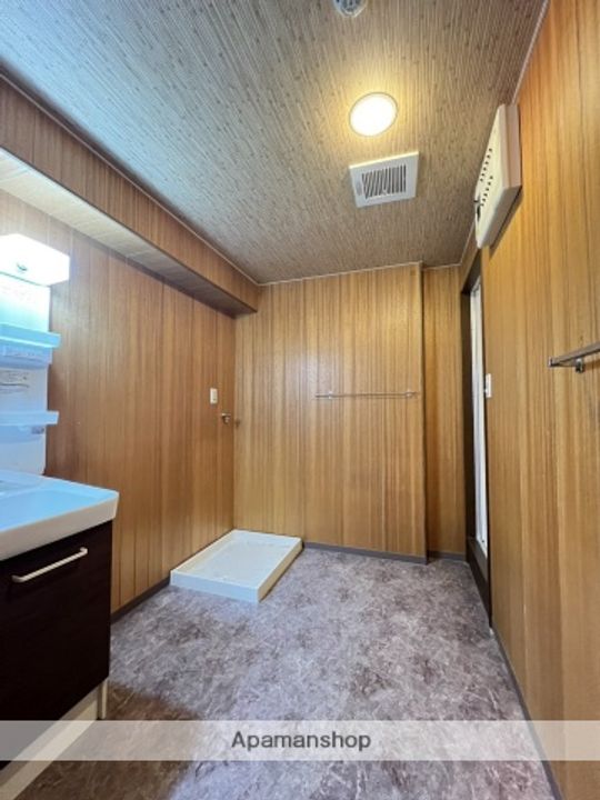 キャッスル西村の内装